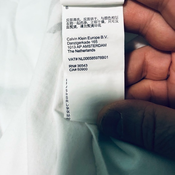 Calvin Klein men tee, short sleeves, 100% cotton, size M, new - Picture 5 of 5